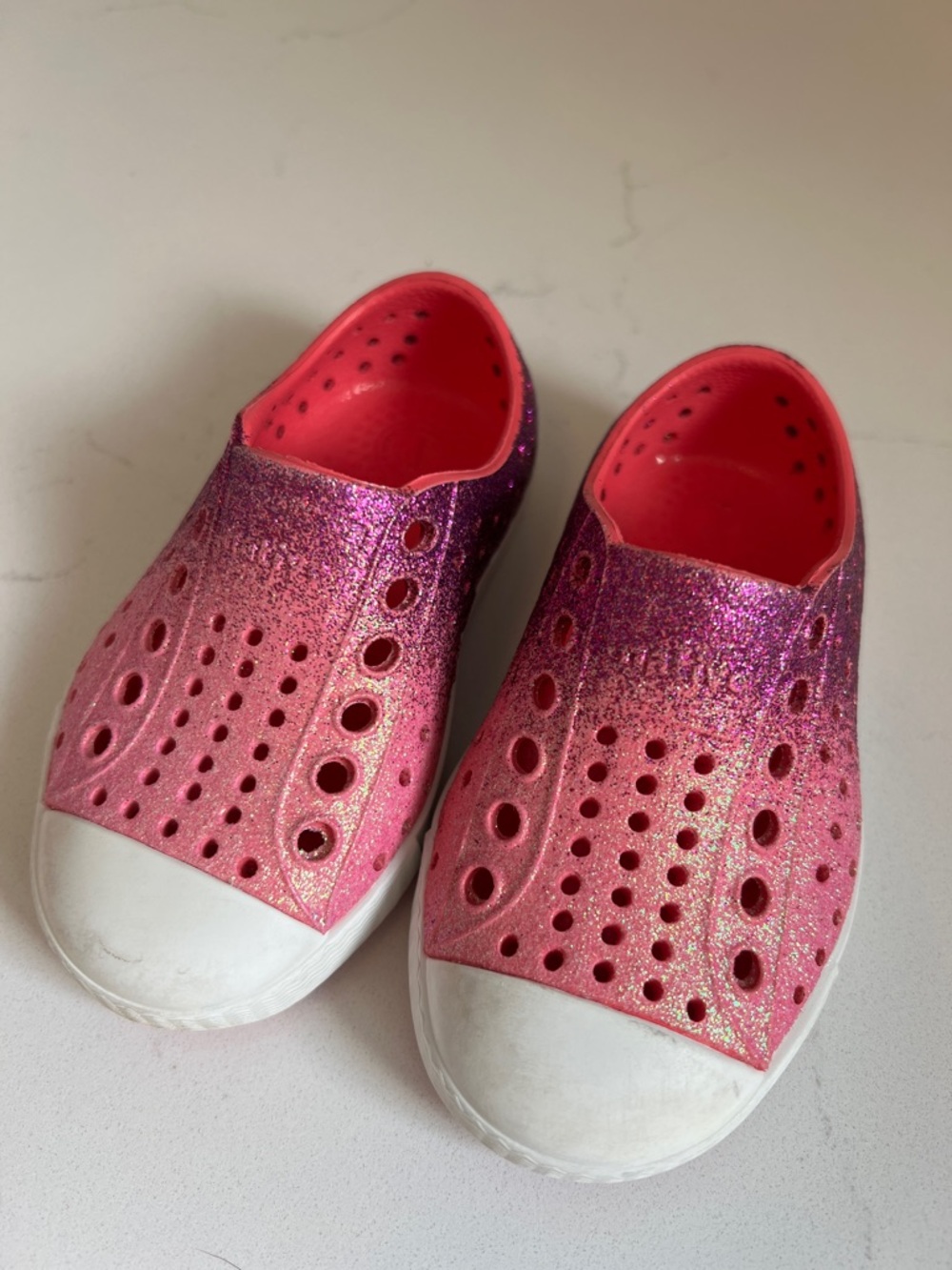 Native Shoes Kids Glitter Gradient Slip-Ons - Pink to Purple
